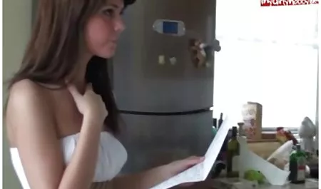 سفید, دخترک معصوم, وب کم, انگشت, کلیپ های سکسی گروهی کون گشاد