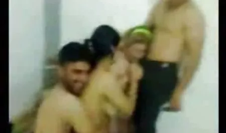 من عاشق فیلم سکس تجاوز گروهی مادر و هیجان زده دانلود