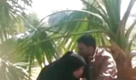 من صورتی زیبا, پخش فیلم سکس گروهی انگشتان پا, زن و شوهر