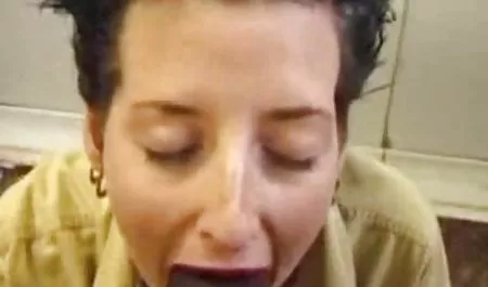 مدل لباس شده است, فیلم سکسی گروهی زوری محلی, فاحشه عالی